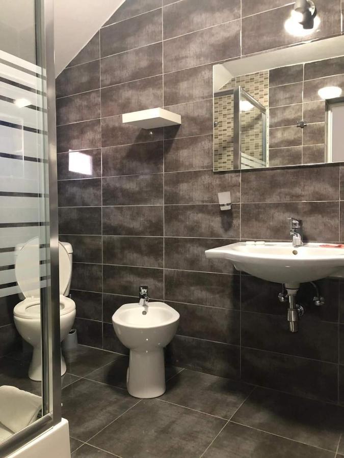 Camere De Inchiriat Livada Cu Meri Capatineni-Ungureni Экстерьер фото