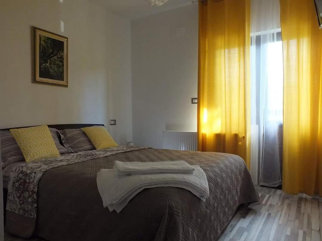 Camere De Inchiriat Livada Cu Meri Capatineni-Ungureni Экстерьер фото