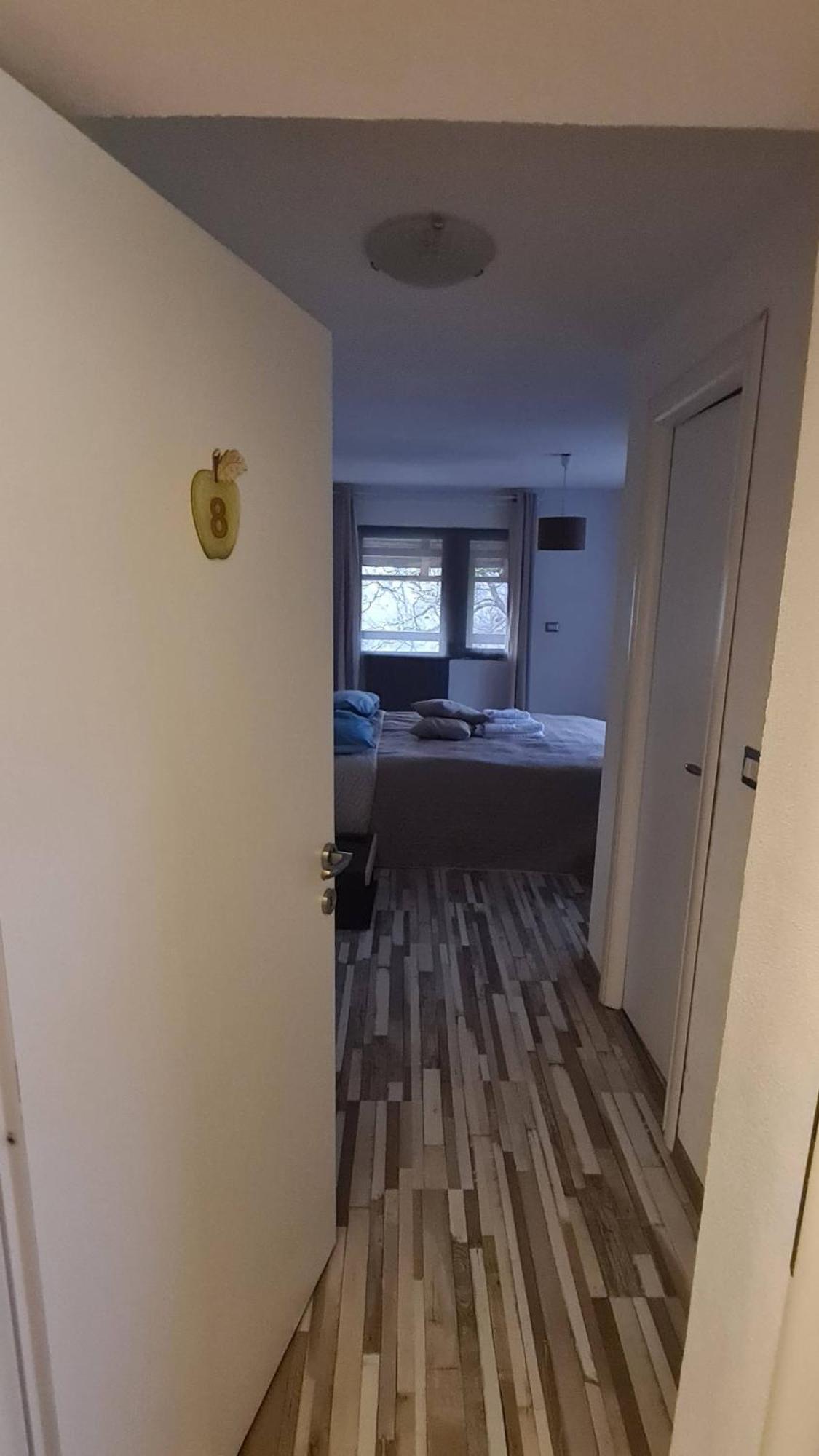 Camere De Inchiriat Livada Cu Meri Capatineni-Ungureni Экстерьер фото